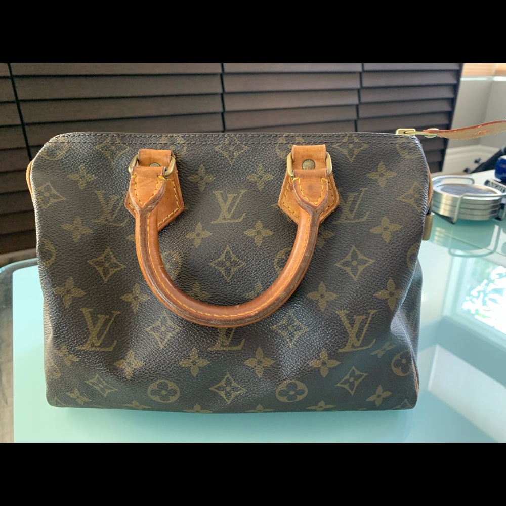 Vintage Louis Vuitton Speedy 25